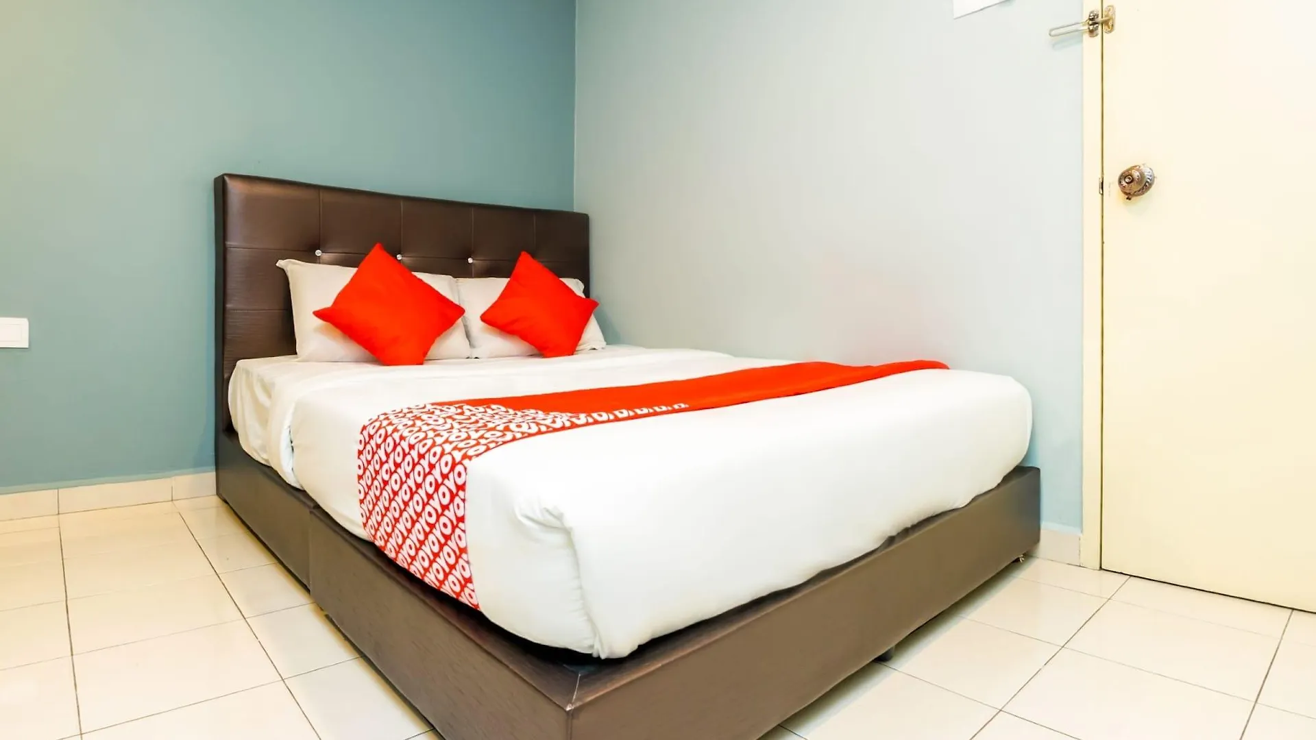Oyo 503 Hotel Aromas Jb Johor Bahru 2*,